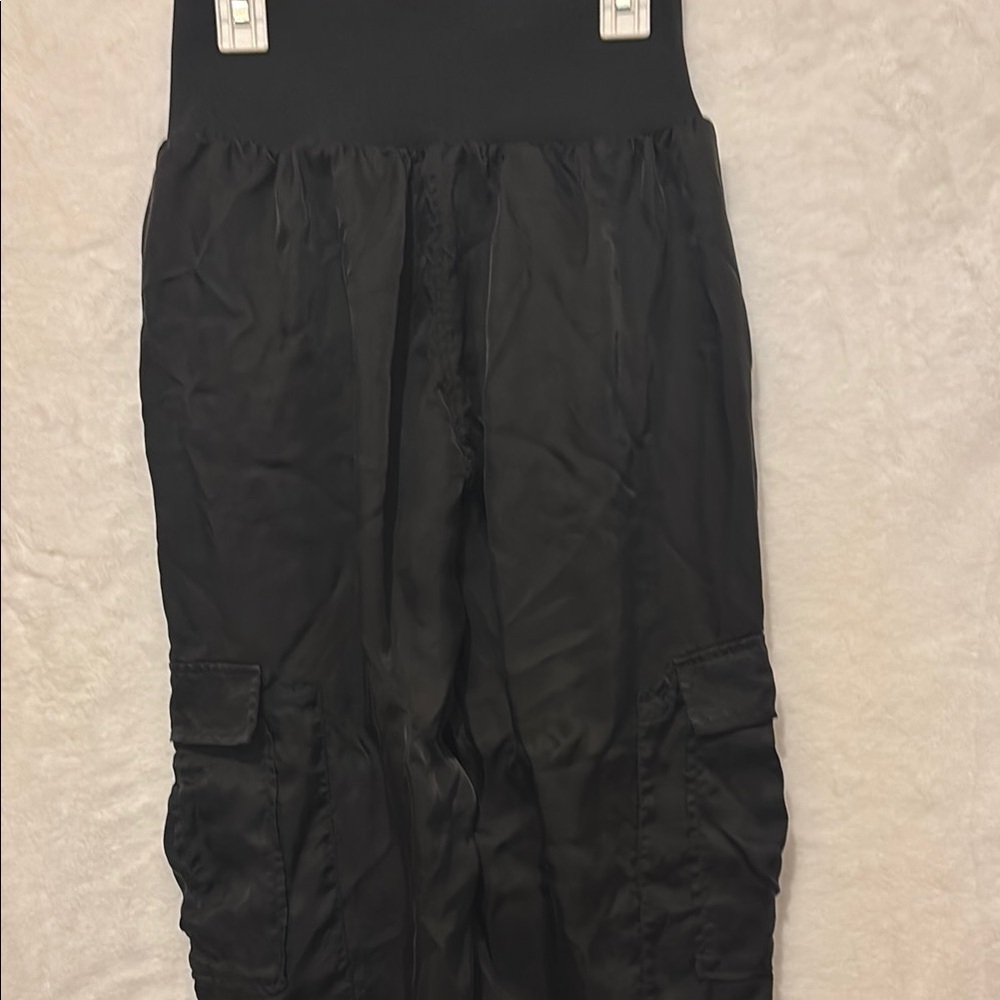 Women's Black Cargo Pants - Picture 2 of 9
